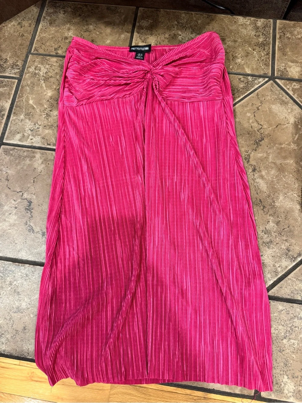 PrettyLittleThing Hot Pink Pleated Strapless Dress